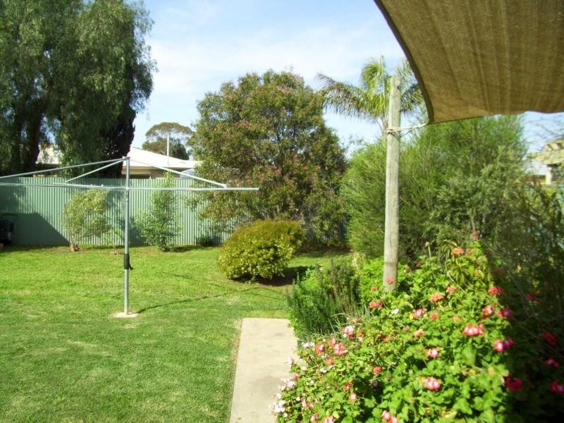 29 Winterbourne Road, Elizabeth Vale SA 5112