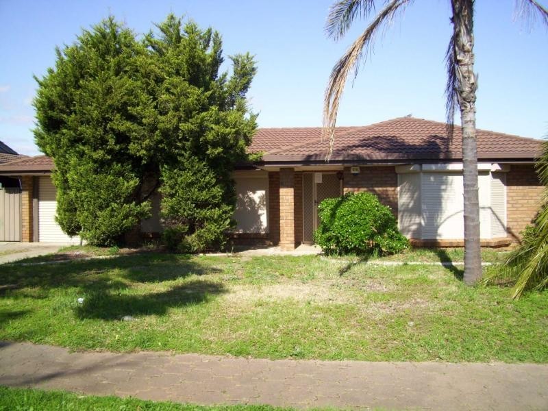 18 Hutchison Drive, Parafield Gardens SA 5107