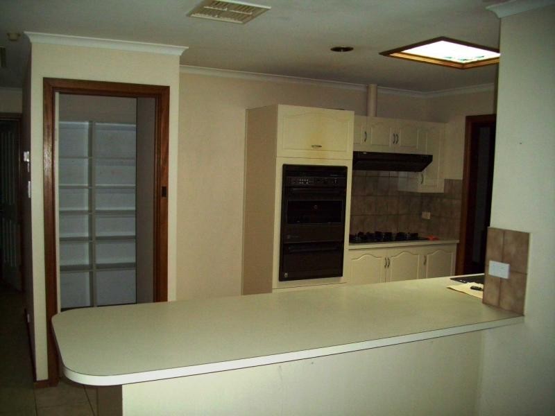 18 Hutchison Drive, Parafield Gardens SA 5107