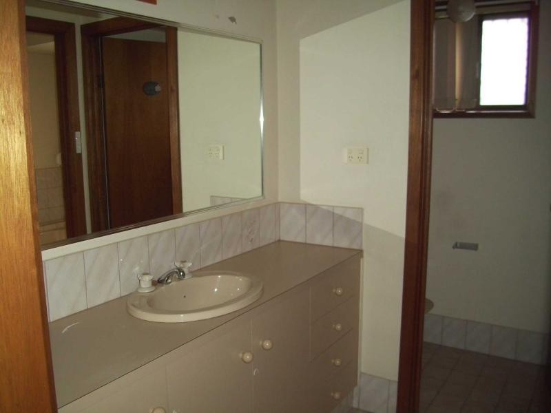 18 Hutchison Drive, Parafield Gardens SA 5107