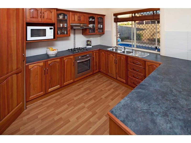 13 Elmwood Court, Mawson Lakes SA 5095