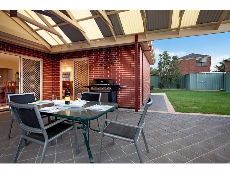 13 Elmwood Court, Mawson Lakes SA 5095
