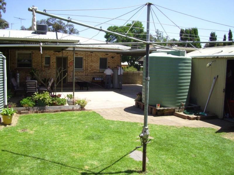 11 Guerin Road, Elizabeth Vale SA 5112