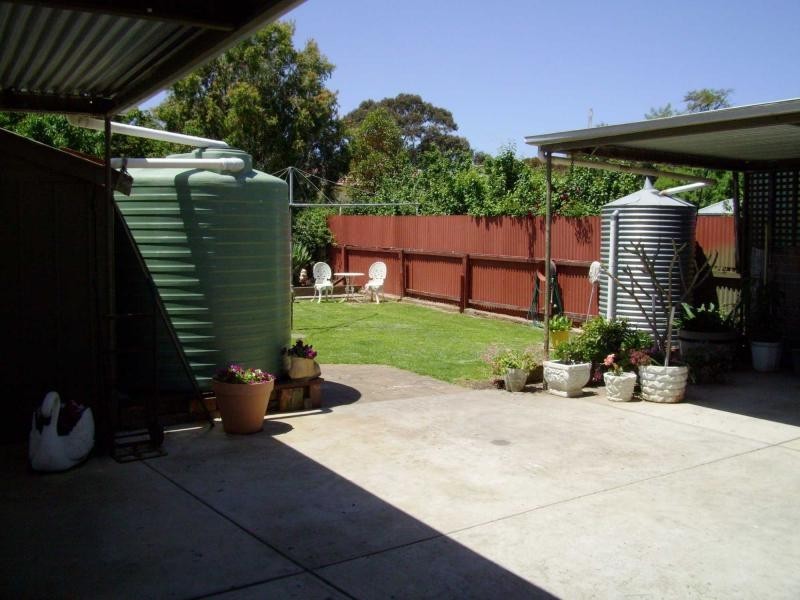 11 Guerin Road, Elizabeth Vale SA 5112
