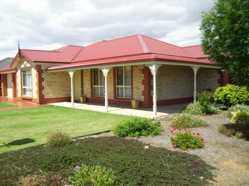 2 Dawn Close, Andrews Farm SA 5114
