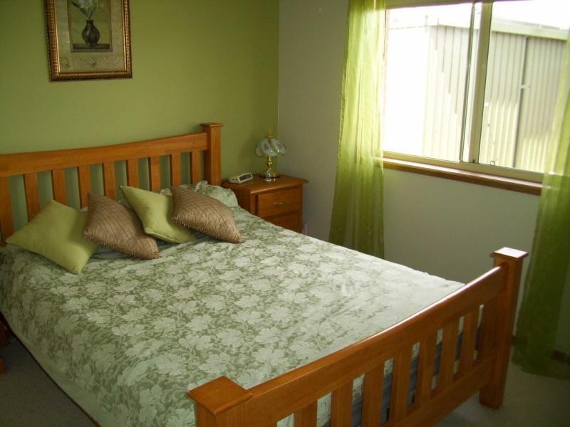 2 Dawn Close, Andrews Farm SA 5114