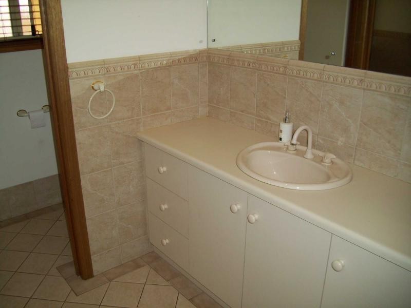 2 Dawn Close, Andrews Farm SA 5114
