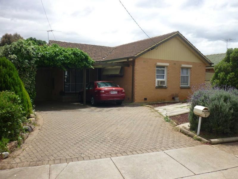 5 Beaminster Road, Elizabeth Park SA 5113