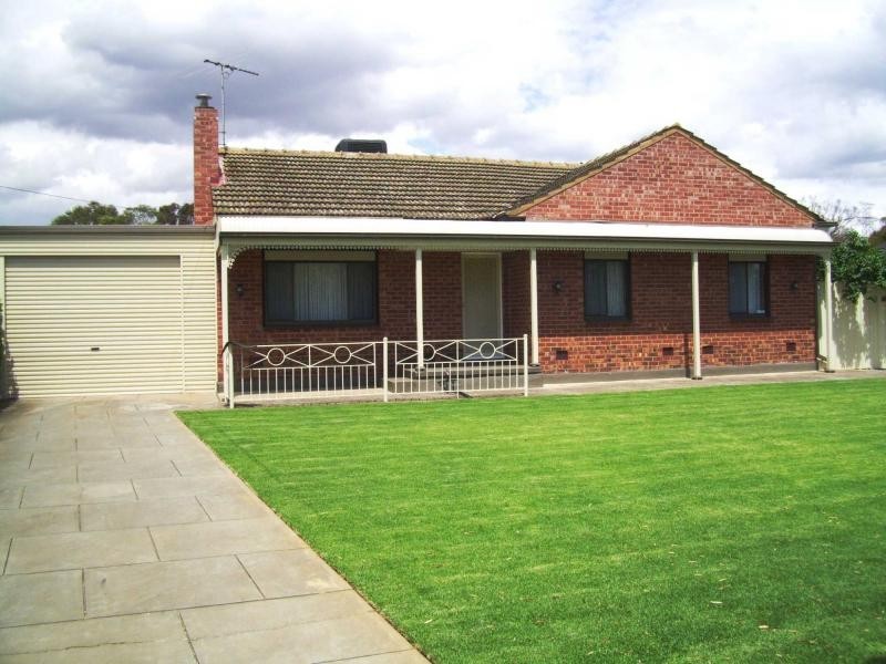 23 Longleat Road, Elizabeth Vale SA 5112