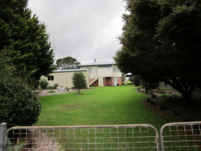 26 Beech Street, Dorrigo NSW 2453