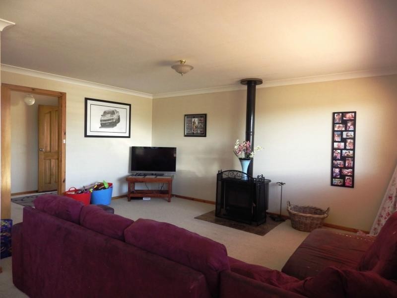 21 Gatenby Street, Dorrigo NSW 2453