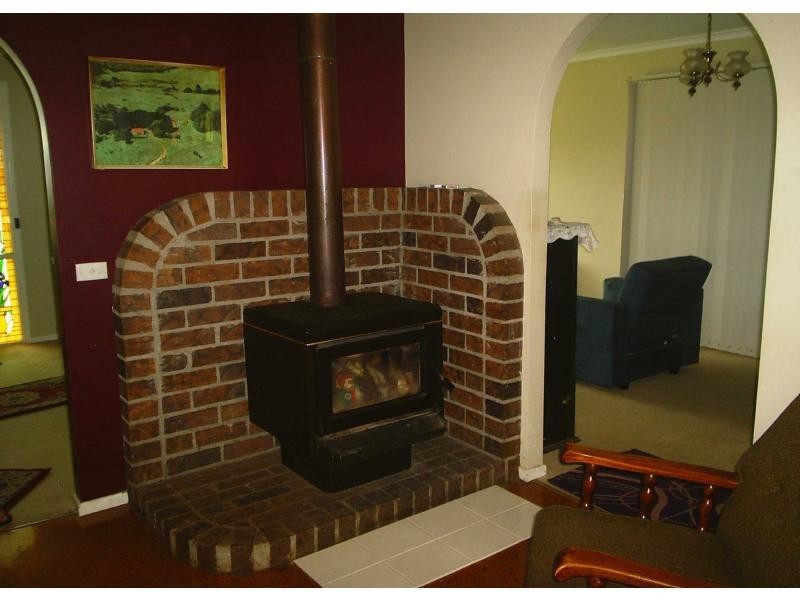 16 Parkes Street, Dorrigo NSW 2453