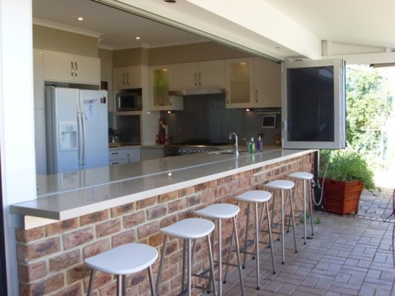 2 Inali Court, Hallett Cove SA 5158