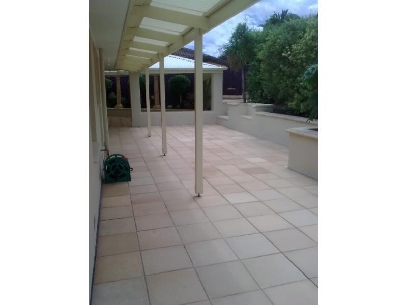 172 Perry Barr Road, Hallett Cove SA 5158
