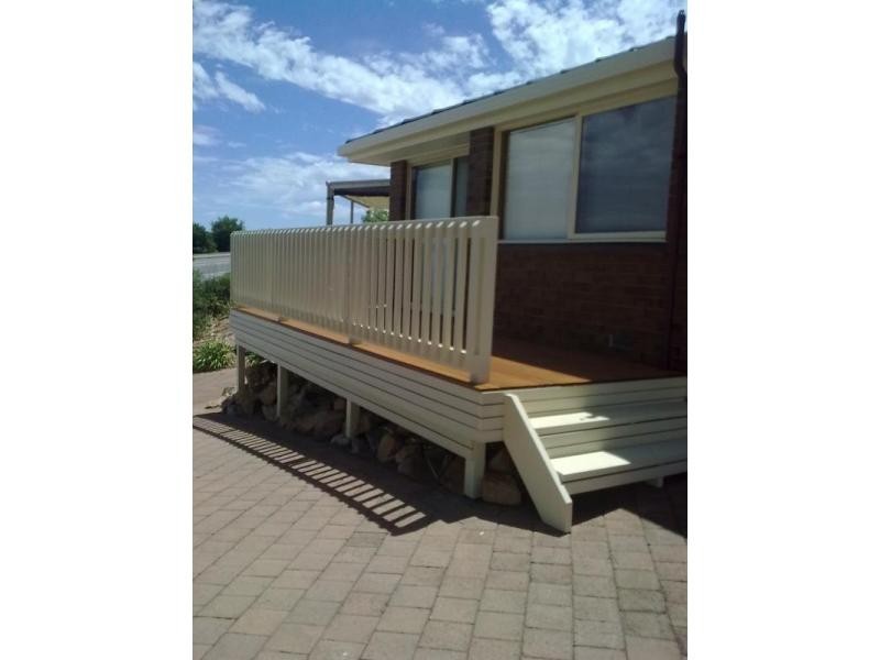 172 Perry Barr Road, Hallett Cove SA 5158