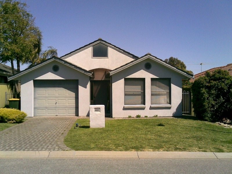 16 Lindsay Court, Aberfoyle Park SA 5159