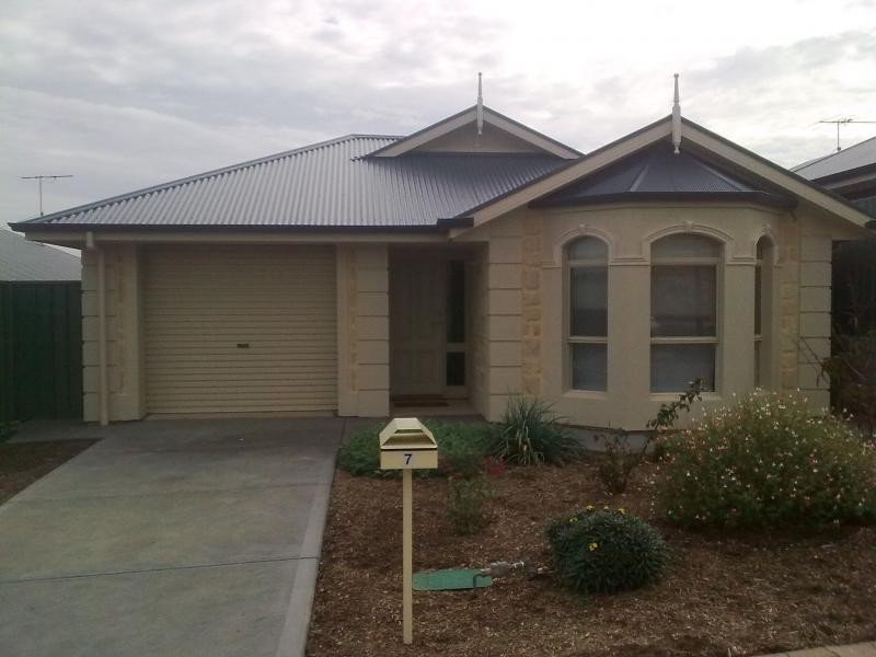 7 Bradbury Court, Hallett Cove SA 5158