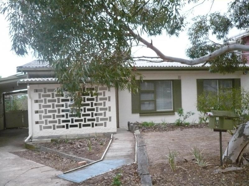 6 Central Avenue, Hallett Cove SA 5158