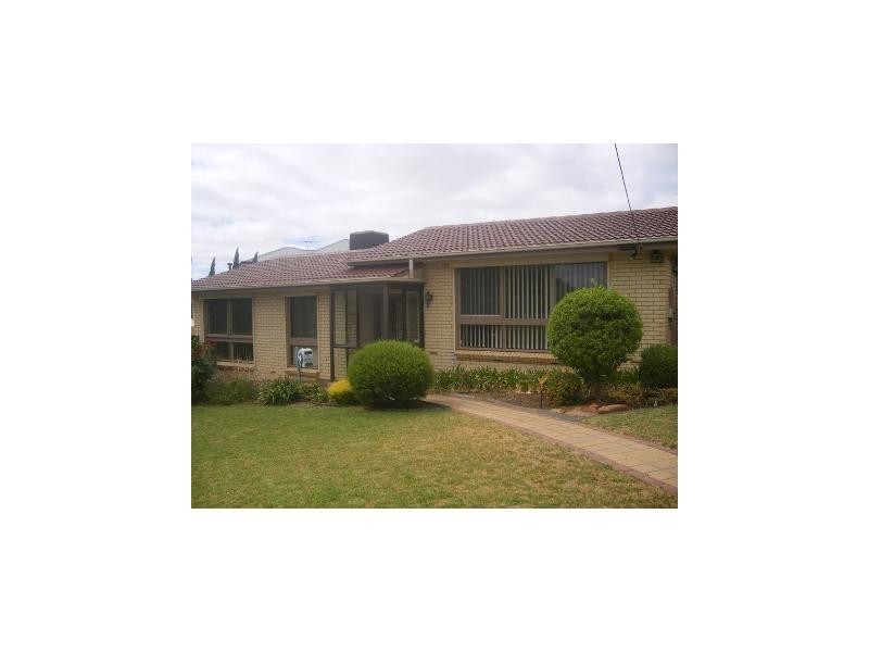 4 Pine Avenue, Seacliff SA 5049