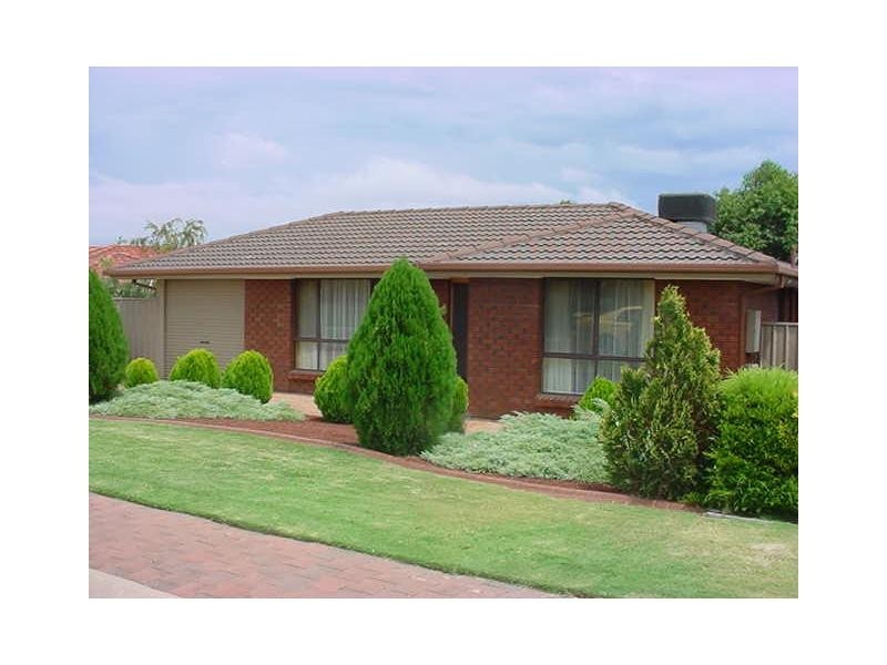63 Mawson Circuit, Woodcroft SA 5162