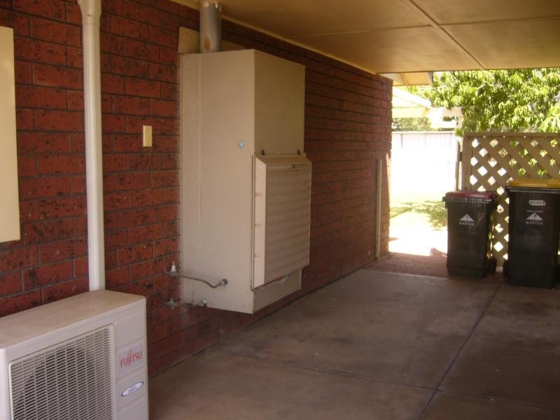 33 Manunda Way, Hallett Cove SA 5158