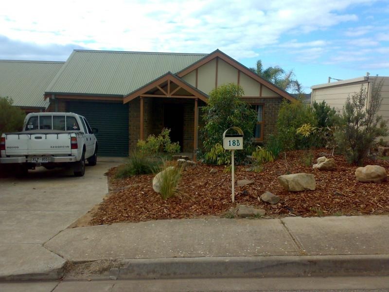 18B Moor Crescent, Hallett Cove SA 5158