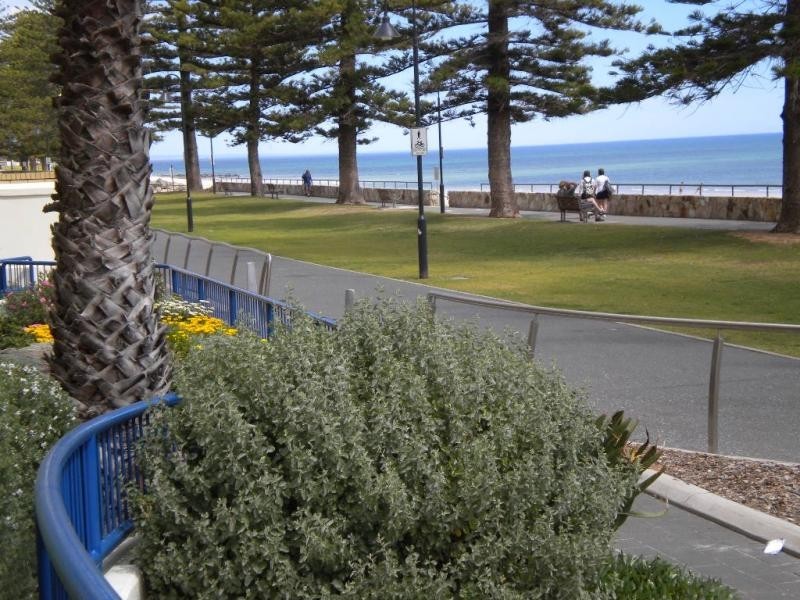 40 / 9-11 South Esplanade, Glenelg SA 5045