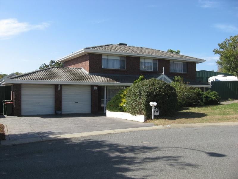 11 Pryor Loop, Sheidow Park SA 5158