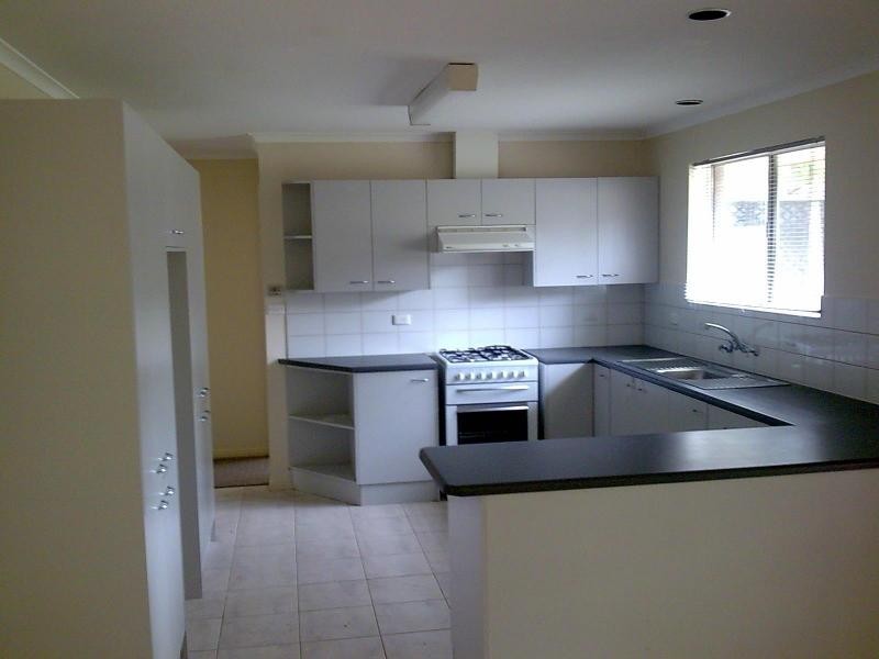 8 Fyfe Court, Aberfoyle Park SA 5159