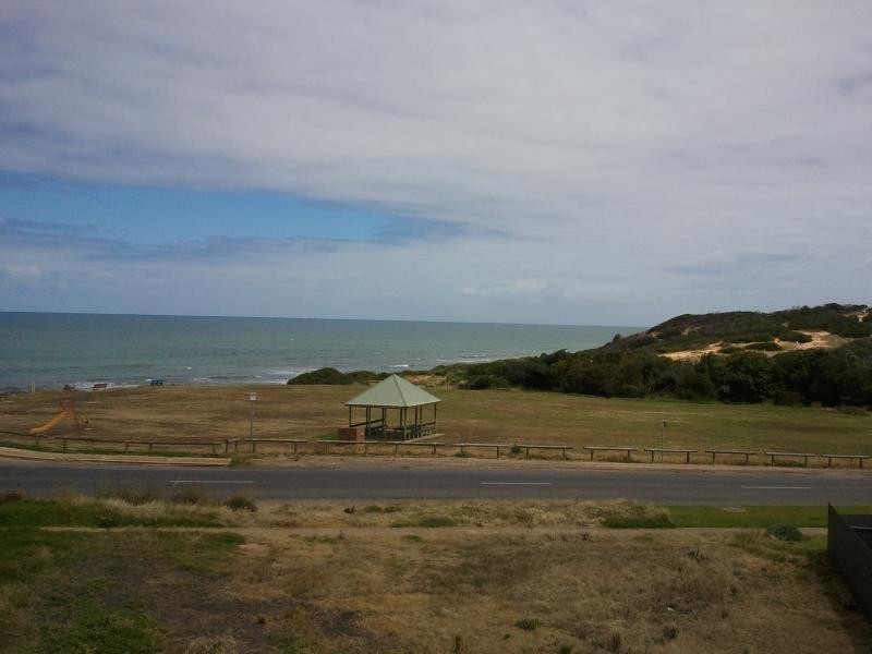 1 Maslin Crescent, Maslin Beach SA 5170