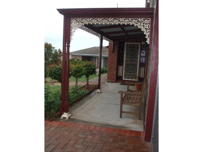 19 Slade Crescent, Hallett Cove SA 5158