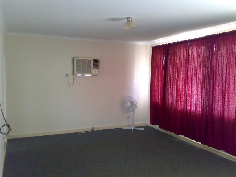 5 Paul Court, Christie Downs SA 5164