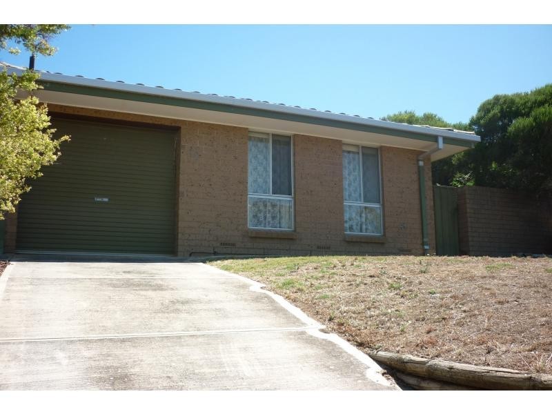 10 Barndoo Street, Hallett Cove SA 5158