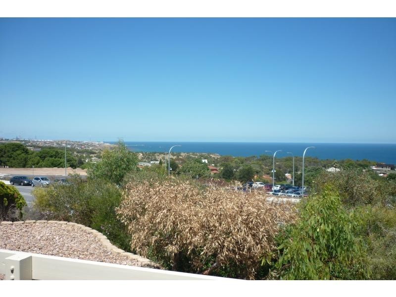172 Perry Barr Road, Hallett Cove SA 5158