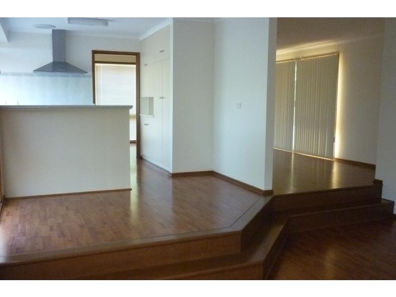 172 Perry Barr Road, Hallett Cove SA 5158