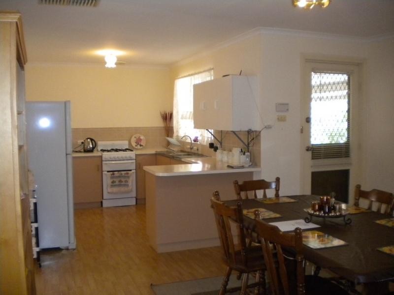 9 Canada Court, North Haven SA 5018