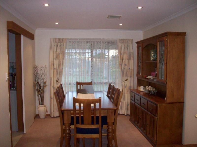 5 Fielders Way, Hallett Cove SA 5158