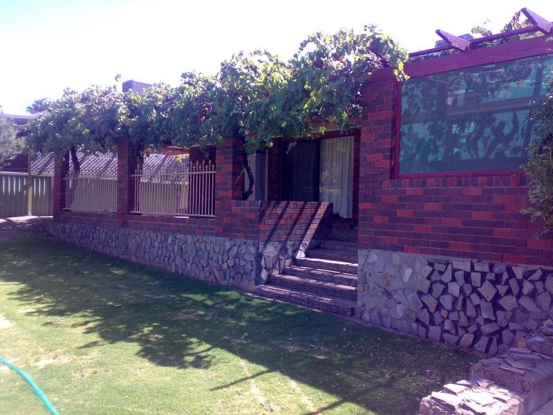 11 Galatea Street, Hallett Cove SA 5158