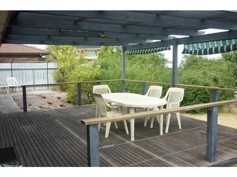 9 Aroona Road, Hallett Cove SA 5158