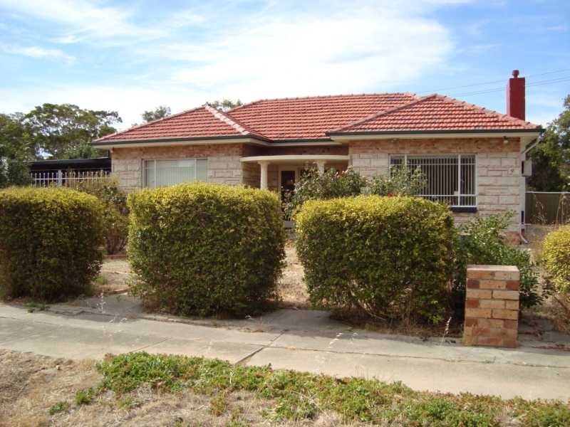 31 Tiparra Avenue, Park Holme SA 5043