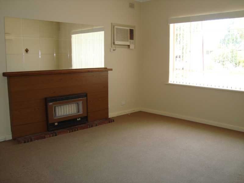 31 Tiparra Avenue, Park Holme SA 5043