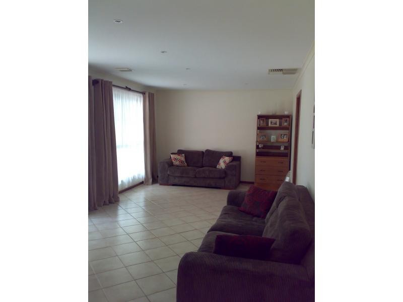 23 Endeavour Drive, Seaford Rise SA 5169