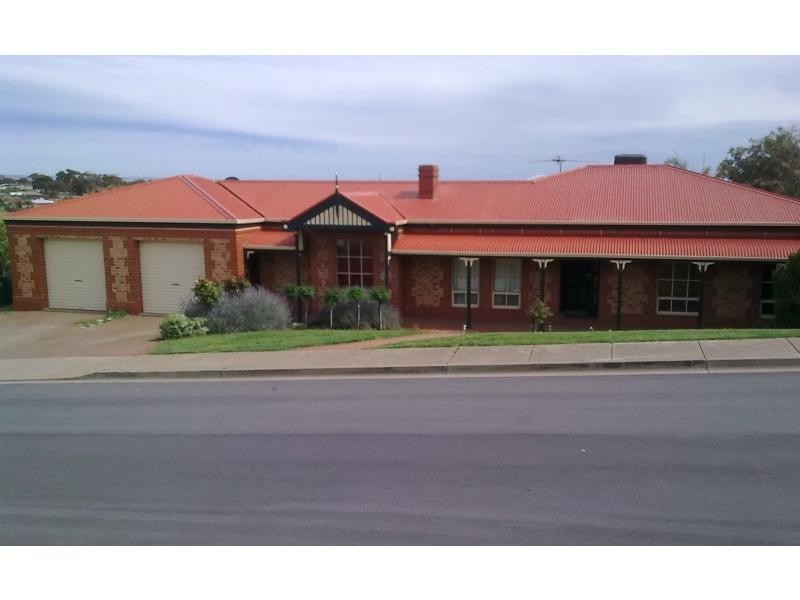 2 Inali Court, Hallett Cove SA 5158