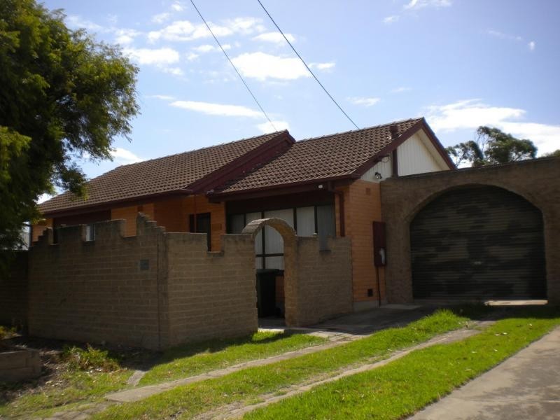 3 Moorong Road, O’sullivan Beach SA 5166