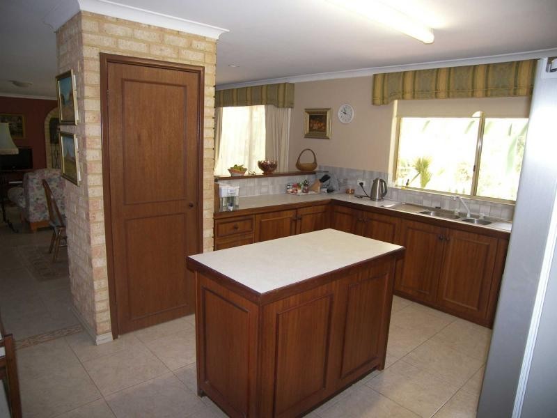 3300 Riley Road, Stoneville WA 6081