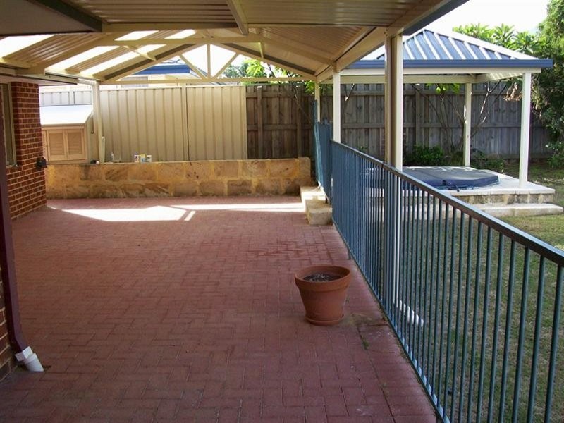 11 Boyd Close, South Guildford WA 6055