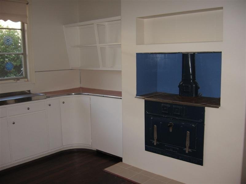 110 River View Avenue, South Guildford WA 6055