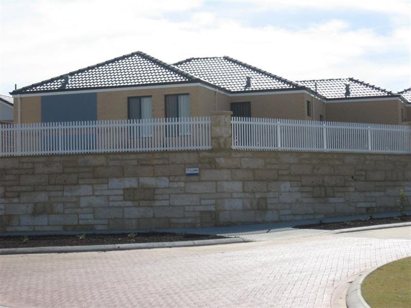 3/5 Milson Terrace, Ellenbrook WA 6069