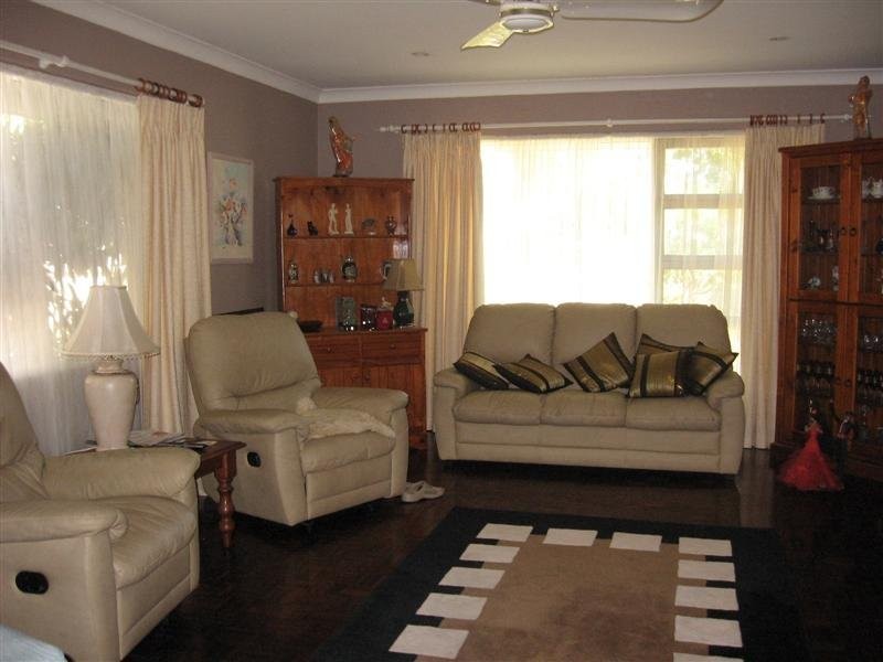 112 Queens Road, South Guildford WA 6055