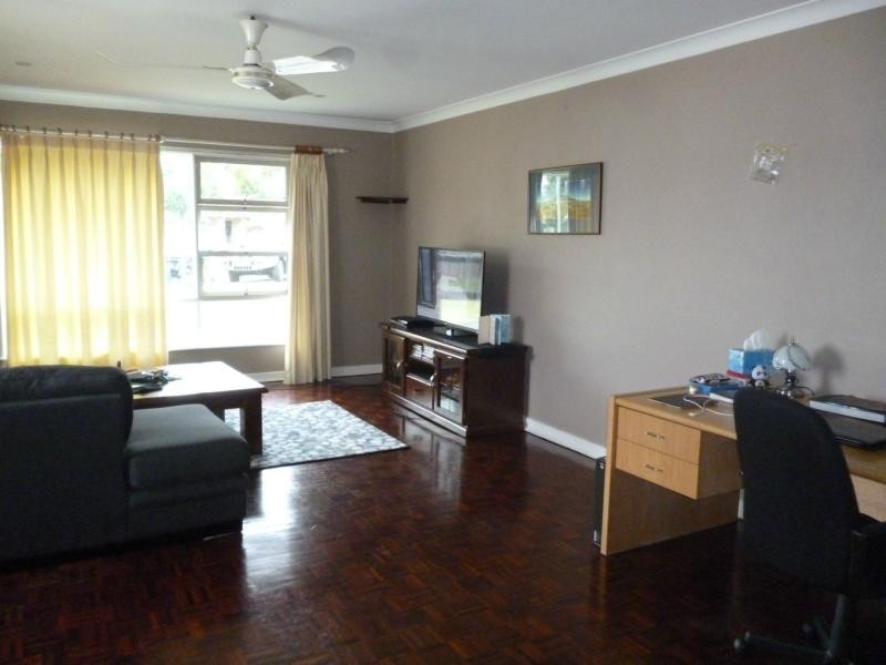 112 Queens Road, South Guildford WA 6055